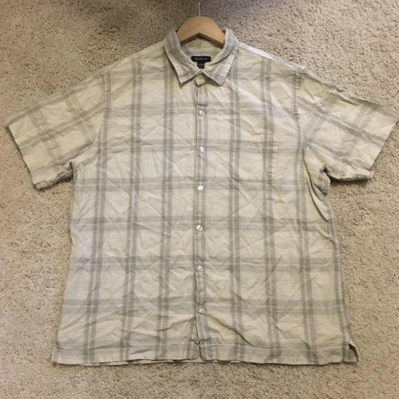 Van Heusen Plaid Rayon Blend Single Pocket Seersucker Button Down Shirt - Picture 9 of 13